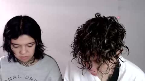 noah hehim    online show from December 17, 3:49 pm