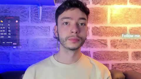 Snapshot of noah_ricci_ chatting on October 2, 12:59 pm online show from October 2, 12:59 pm