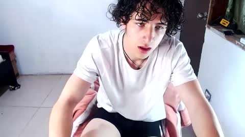 Kervs online show from May 14, 9:13 pm