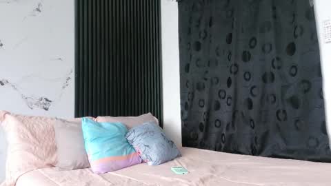 noah tyler  online show from March 24, 6:47 pm