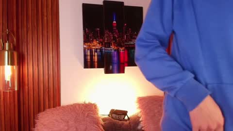 Snapshot of noah_xitruxx chatting on September 9, 1:33 pm Noah online show from September 9, 1:33 pm