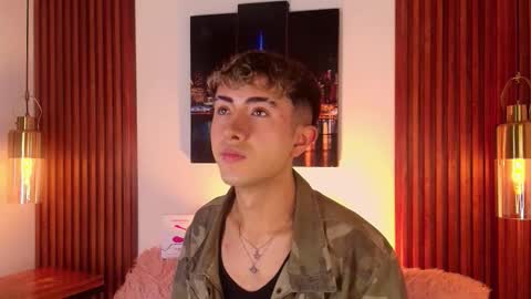 Snapshot of noah_xitruxx chatting on September 10, 1:34 pm Noah online show from September 10, 1:34 pm