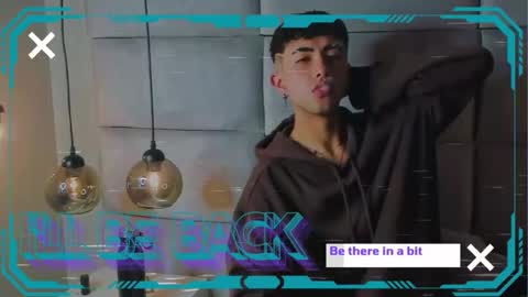 Snapshot of noah_xitruxx chatting on January 24, 4:17 pm Noah online show from January 24, 4:17 pm