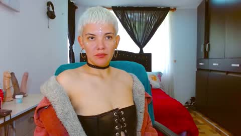 Noah online show from February 18, 7:02 pm