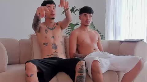 noahdaviss online show from June 16, 8:46 pm
