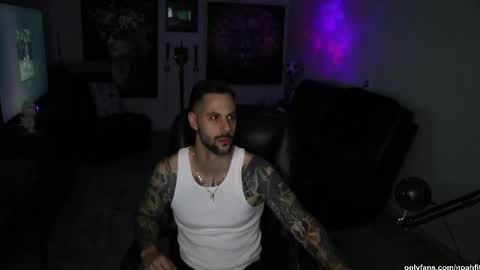 Noah Fitt online show from May 5, 2:40 am