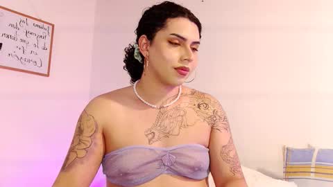 Snapshot of noahmonroe_11 chatting on October 17, 9:52 pm noahmonroe_11 online show from October 17, 9:52 pm