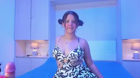 noalane online show from October 10, 5:24 am