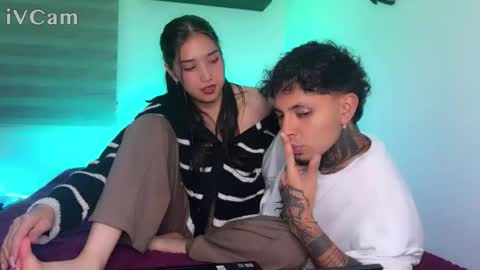 Jean Y Isa online show from December 2, 4:53 am