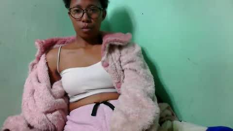 Snapshot of noella711128 chatting on October 9, 11:15 am noella711128 online show from October 9, 11:15 am