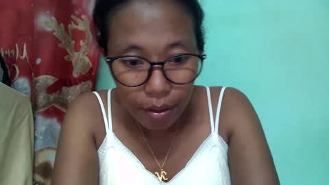 Snapshot of noellah chatting on February 27, 4:53 pm noellah online show from February 27, 4:53 pm