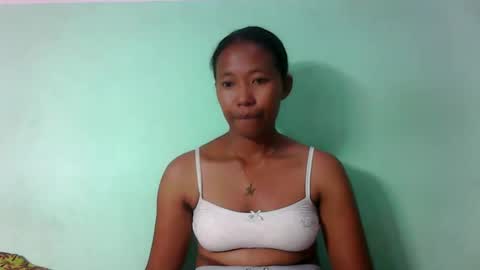 Snapshot of noellah chatting on March 12, 8:41 am noellah online show from March 12, 8:41 am