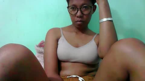 Snapshot of noellah chatting on September 16, 8:50 am noellah online show from September 16, 8:50 am
