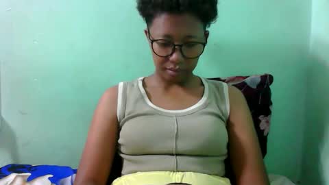 Snapshot of noellah chatting on September 26, 4:31 am noellah online show from September 26, 4:31 am