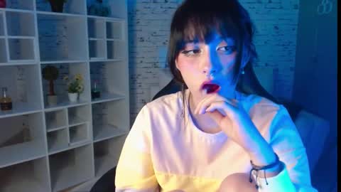 Snapshot of noeva_ chatting on October 4, 12:08 am Noeva online show from October 4, 12:08 am