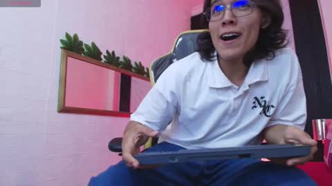     online show from February 25, 4:27 am