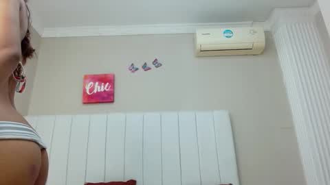 noir_fantasy online show from January 17, 1:09 pm