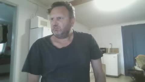 Snapshot of nollie244 chatting on October 4, 5:27 am Nollie online show from October 4, 5:27 am