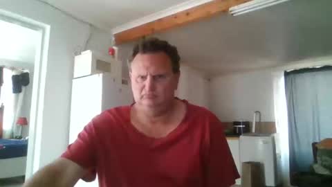 Snapshot of nollie244 chatting on October 13, 8:49 am Nollie online show from October 13, 8:49 am