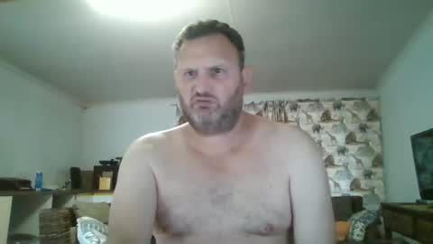 Snapshot of nollie244 chatting on January 1, 7:20 am Nollie online show from January 1, 7:20 am