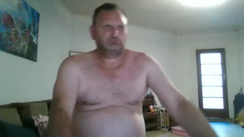 Snapshot of nollie244 chatting on February 26, 3:43 pm Nollie online show from February 26, 3:43 pm