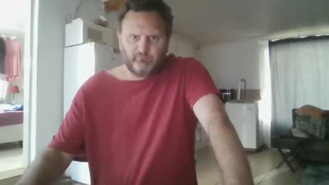 Snapshot of nollie244 chatting on October 9, 5:35 am Nollie online show from October 9, 5:35 am