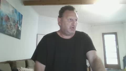 Snapshot of nollie244 chatting on February 18, 11:00 am Nollie online show from February 18, 11:00 am