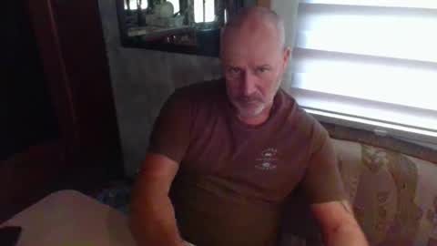 nomadfreedom online show from January 15, 2:15 pm