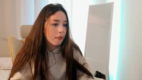 Syndney online show from March 26, 5:02 am