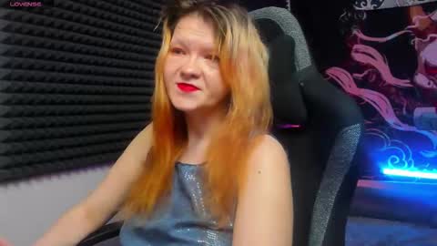 Nora online show from September 25, 11:06 am