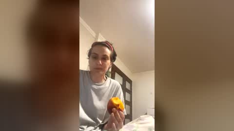 norablues online show from June 19, 10:16 pm