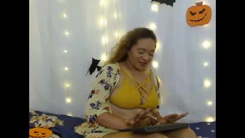 norapaker online show from October 14, 8:34 pm