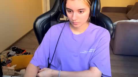 Elena online show from April 16, 6:13 am