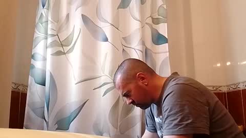 NORMALITO online show from April 1, 11:11 am