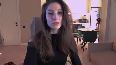 Hazel online show from September 14, 1:34 pm