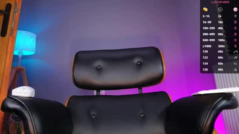 Anna   .   online show from November 8, 5:16 pm