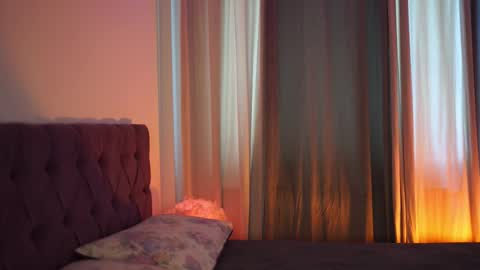 Tina online show from February 14, 7:33 am