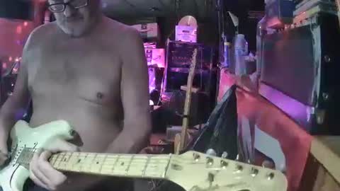 notflamingfart online show from April 24, 8:49 am