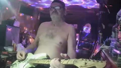 notflamingfart online show from January 10, 11:54 pm