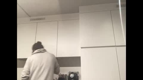 notthatkindofguy6666 online show from December 12, 2:37 am