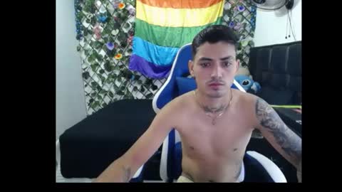 novaluxstudio online show from May 20, 8:59 pm