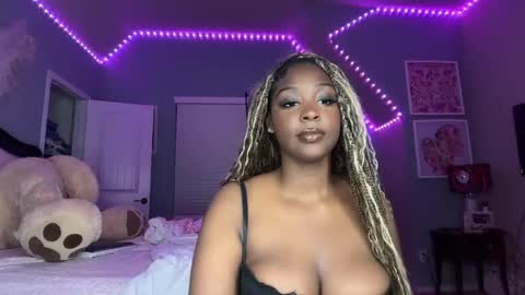 Nova online show from May 20, 1:57 am