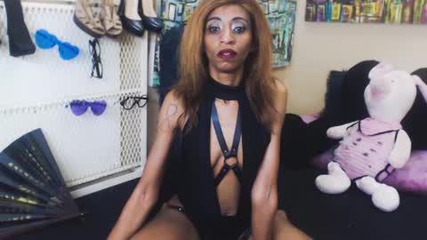 Nubiangiggles online show from May 5, 11:49 am