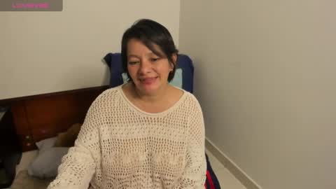 Snapshot of nuit_rose chatting on March 7, 4:56 am nuit_rose online show from March 7, 4:56 am