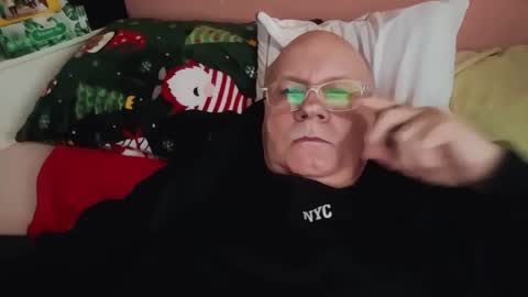 nukiss online show from November 11, 10:06 am