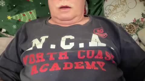 nukiss online show from February 14, 9:39 pm