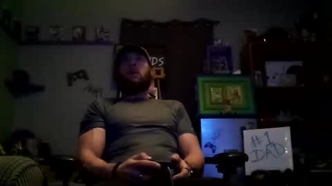 Snapshot of number1dad_ chatting on February 21, 8:18 am Awwwww Hey Sweetie Pies. Welcome To The Sweetie Pie Lounge. Enjoy The Dad-Cast. SweetCorny Fun-loving Dad Talk. online show from February 21, 8:18 am