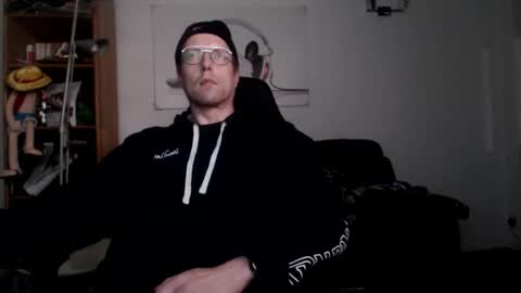 nursefan online show from December 21, 4:35 pm