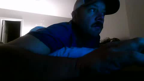 nuttincowboy727272 online show from April 12, 12:09 pm