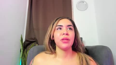 Nia online show from April 17, 4:04 am